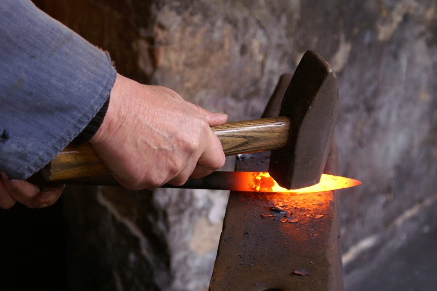 forge-550622_1920